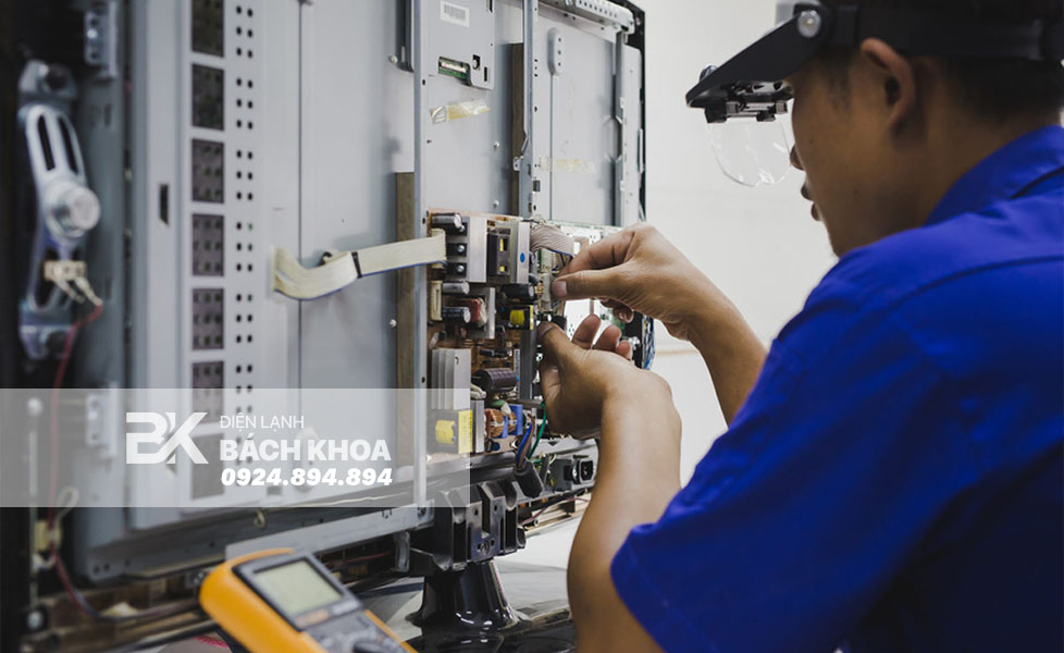sửa tivi không lên nguồn tại nhà