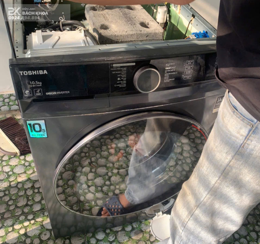 sửa máy giặt cửa ngang toshiba