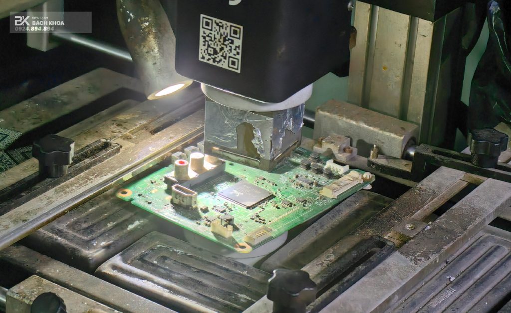 kiểm tra tivi toshiba bằng công nghệ cao